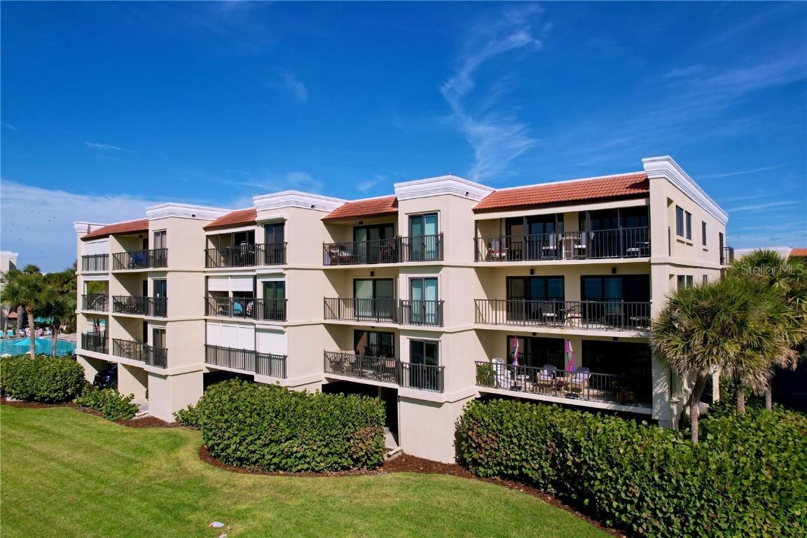 7480 Bayshore Dr. #401, Treasure Island, FL 33706