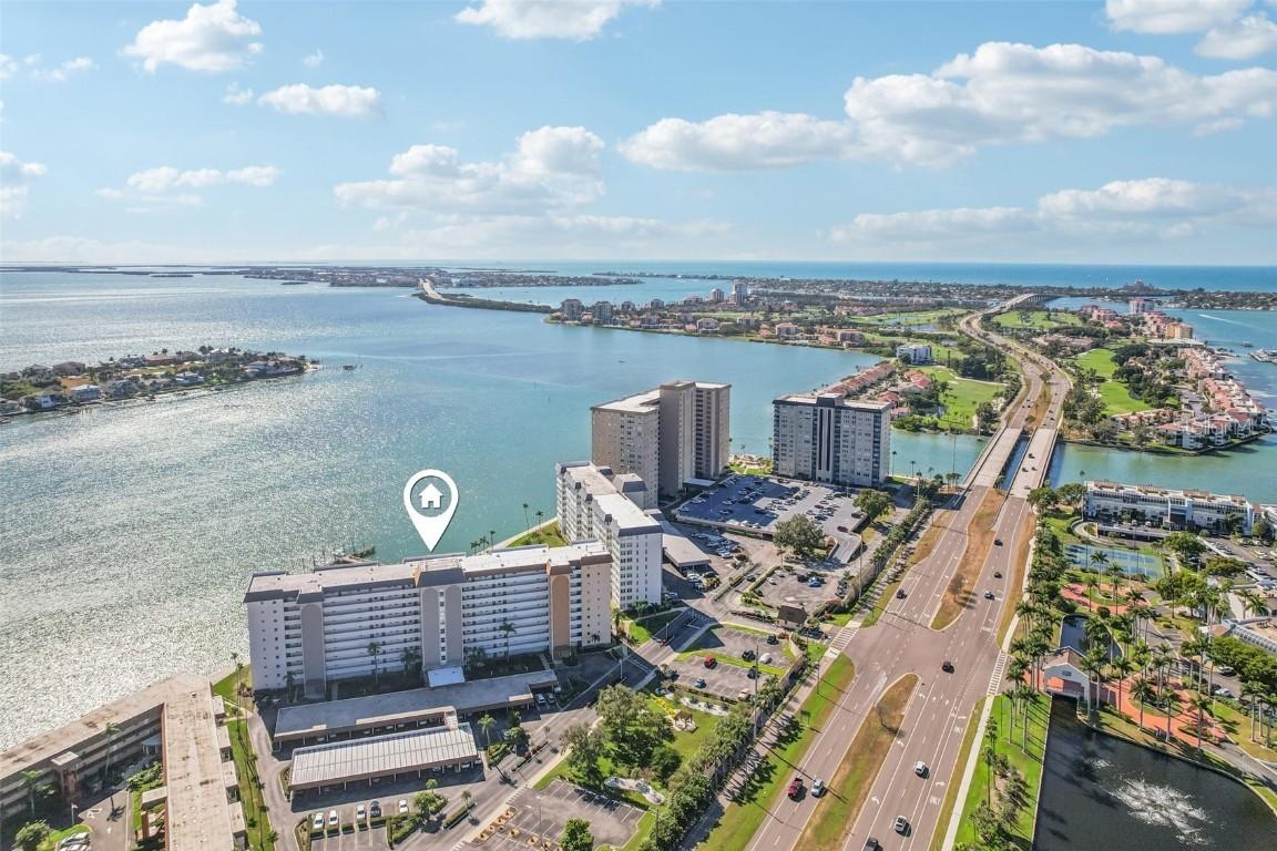 5108 Brittany Dr. #805, St Petersburg, FL 33715