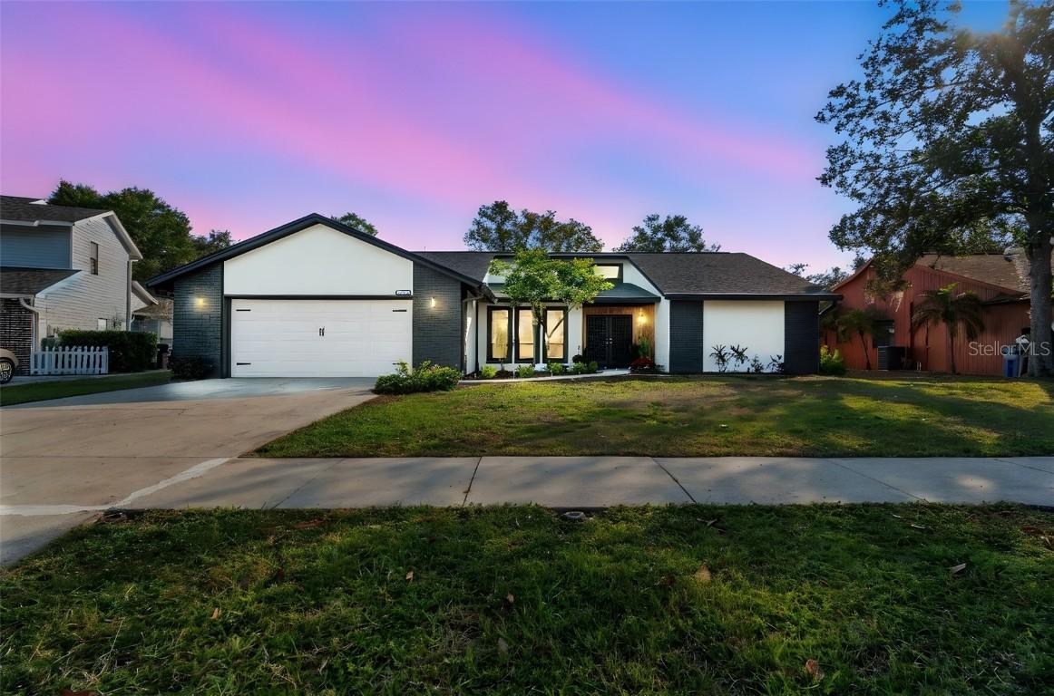 1228 Rainbrook Cir., Valrico, FL 33596