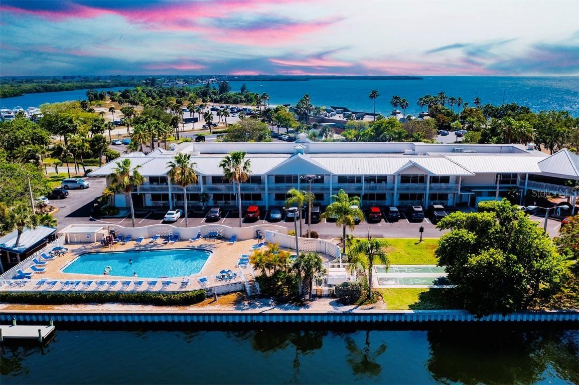 611 Destiny Dr #310, Ruskin, FL 33570