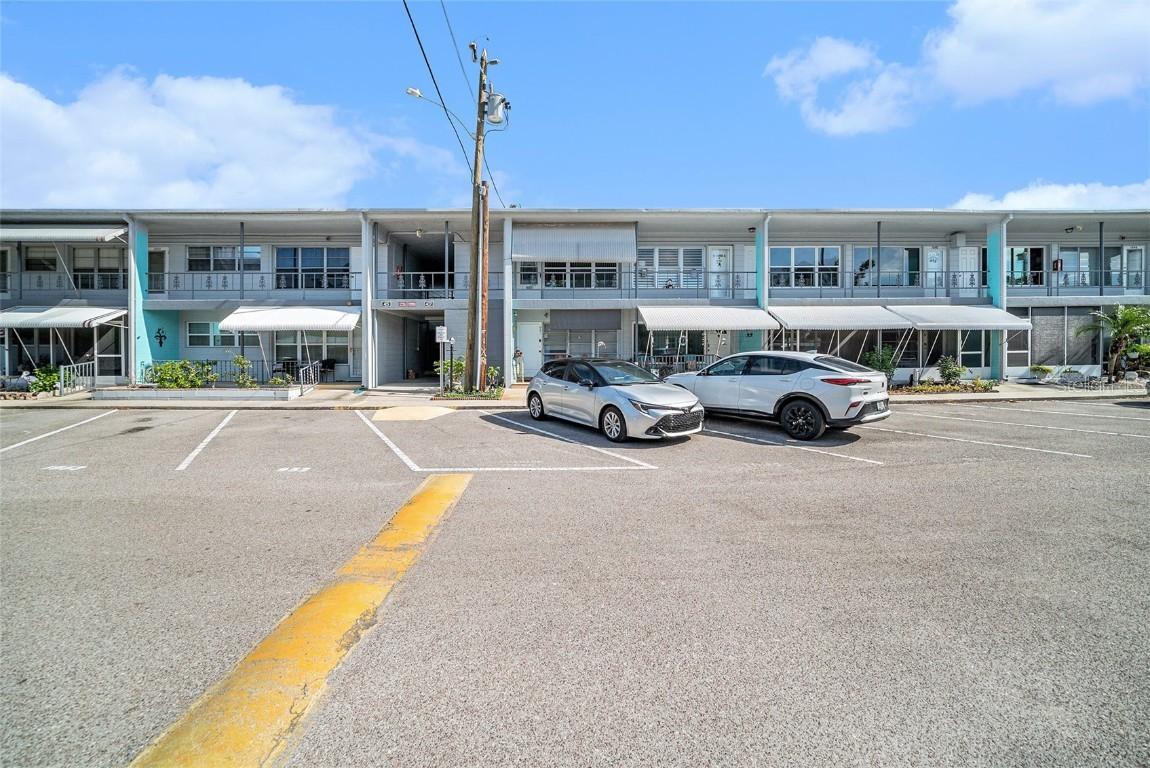 4071 55th Way #1051, Kenneth City, FL 33709