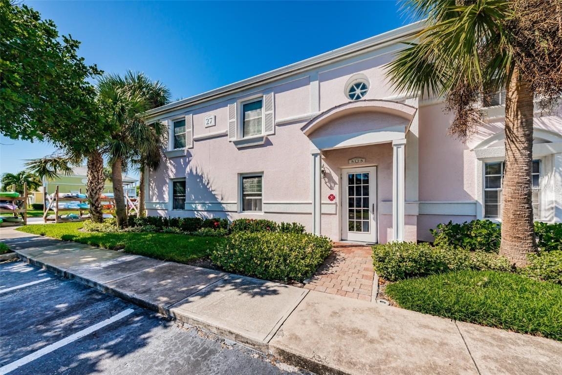 5175 Coquina Key Dr. #C, St Petersburg, FL 33705