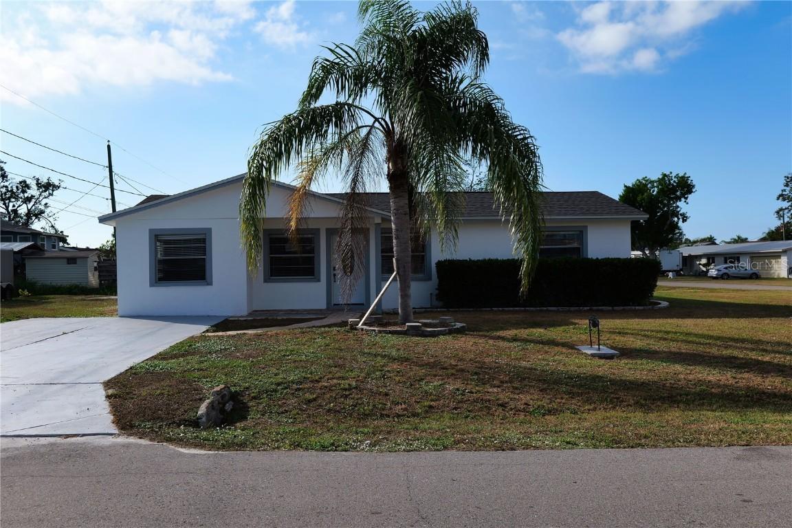 4607 5th Ave., Palmetto, FL 34221