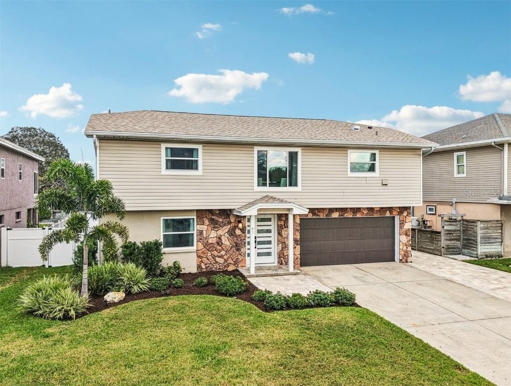 95 Eastwinds Ct., Palm Harbor, FL 34683