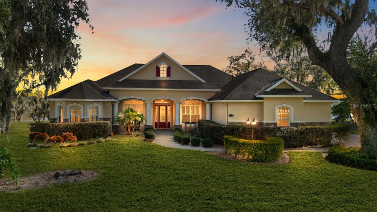 827 John Cressler Dr., Seffner, FL 33584