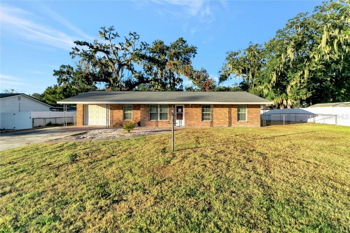609 W Remington Rd., Lakeland, FL 33813