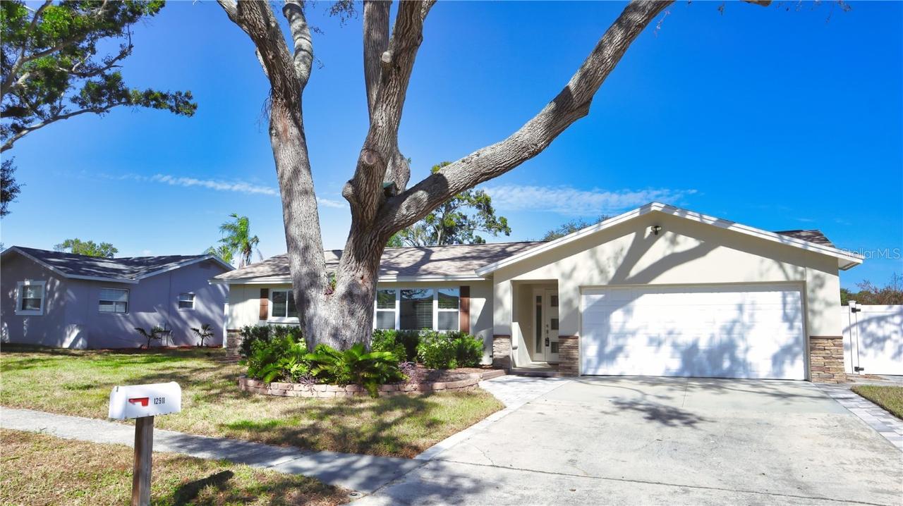 12911 91st Ave., Seminole, FL 33776