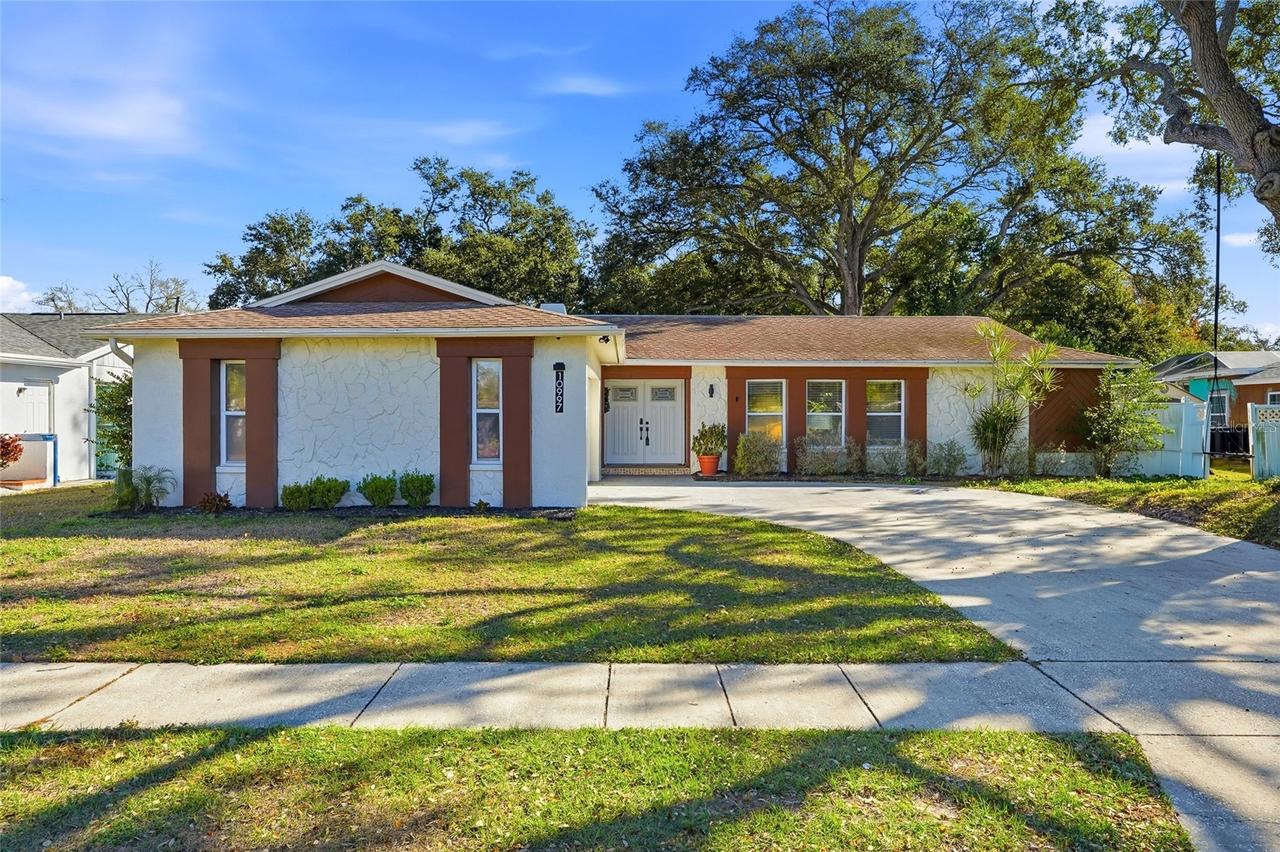 10997 117th St., Seminole, FL 33778