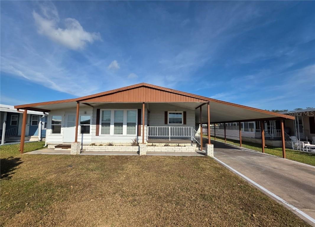 36615 Dina Dr., Zephyrhills, FL 33542