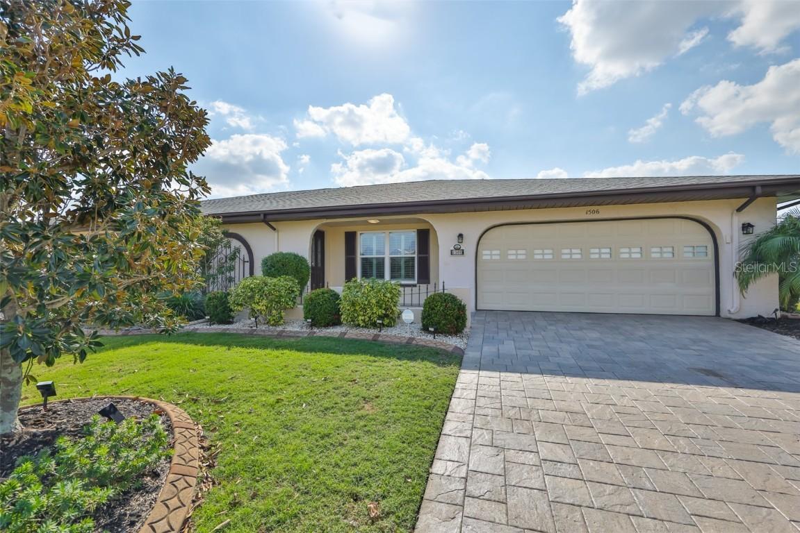 1506 Bentwood Dr., Sun City Center, FL 33573