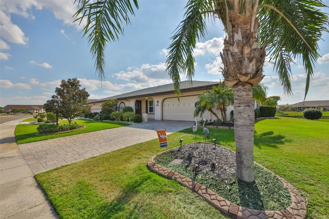 1506 Bentwood Dr., Sun City Center, FL 33573