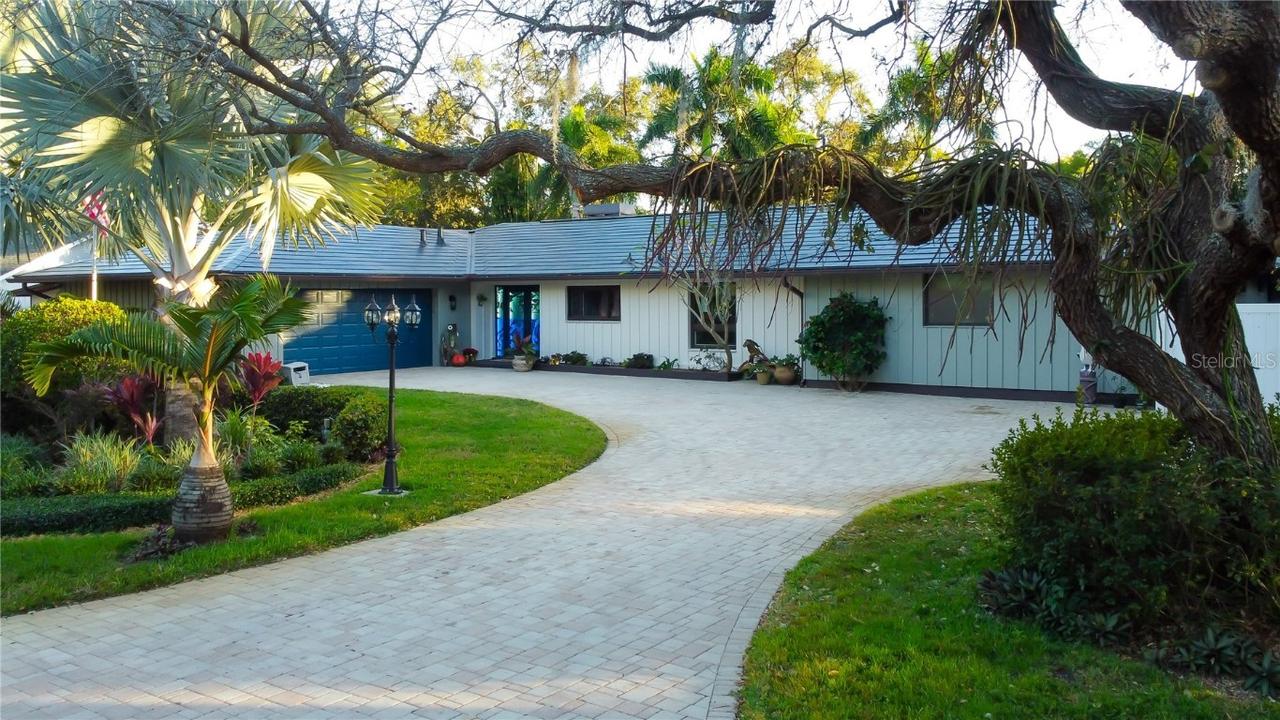 13000 98th Ave., Seminole, FL 33776