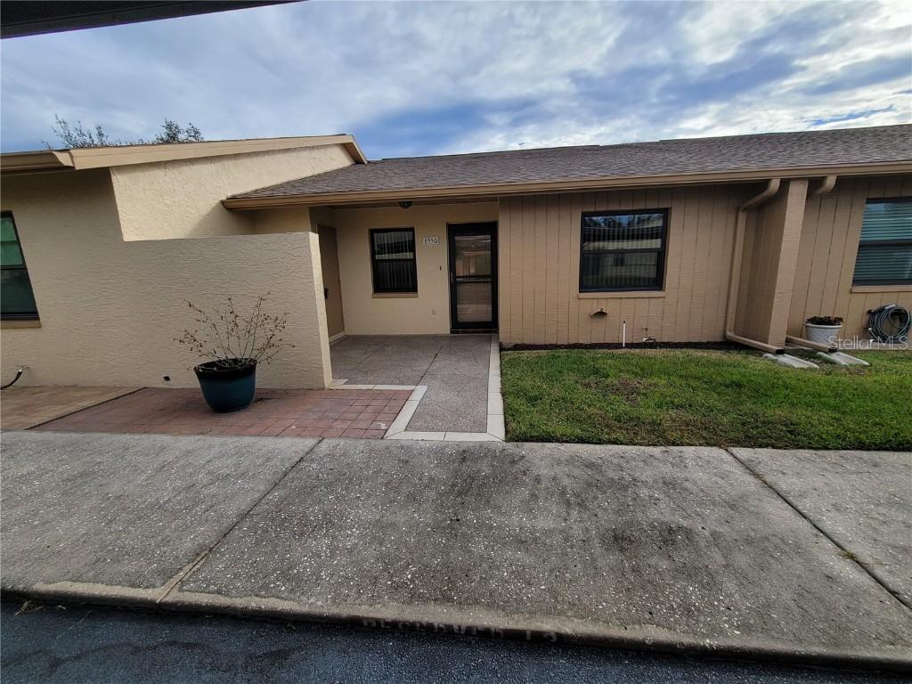 6550 Teak Ct., Zephyrhills, FL 33542