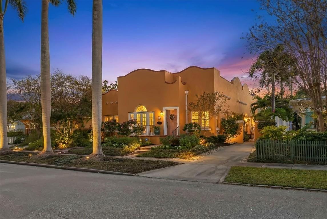 426 20th Ave., St Petersburg, FL 33704