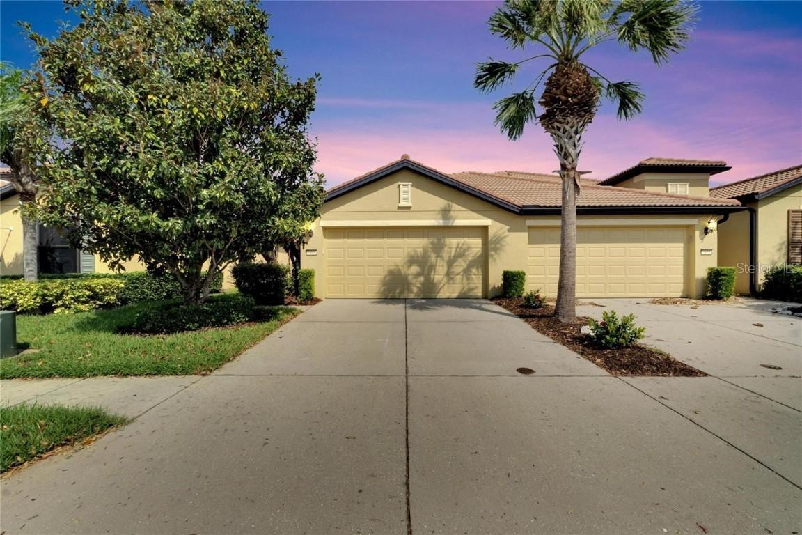 5648 Sunset Falls Dr., Apollo Beach, FL 33572