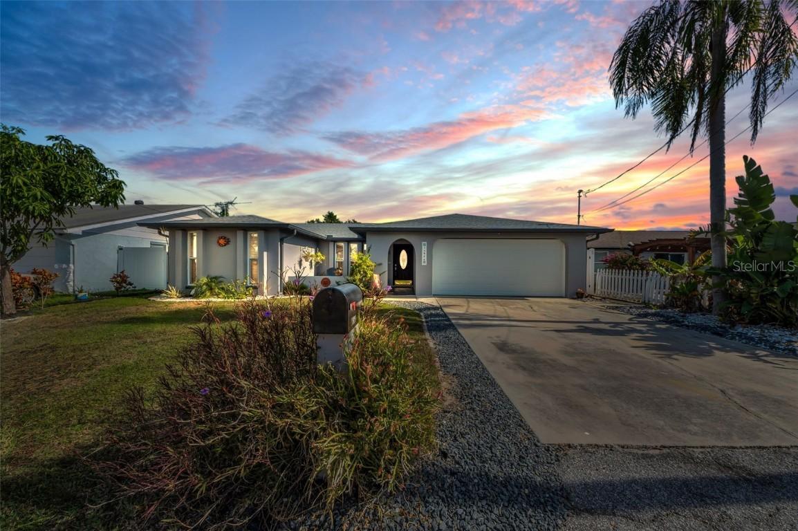 13926 Darlene Ave., Hudson, FL 34667