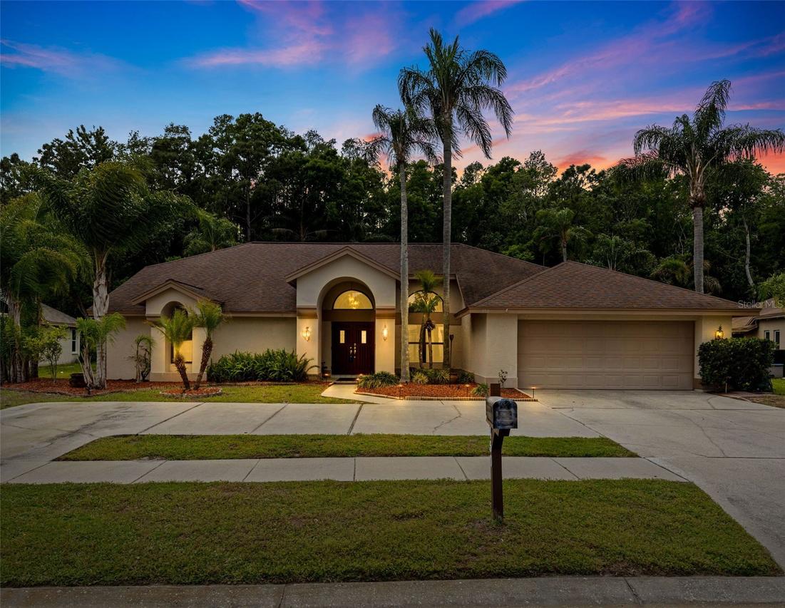 450 Waterford Cir., Tarpon Springs, FL 34688