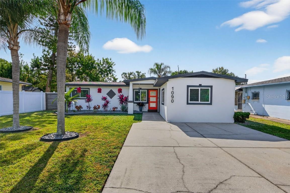 1090 77th Ave., St Petersburg, FL 33702