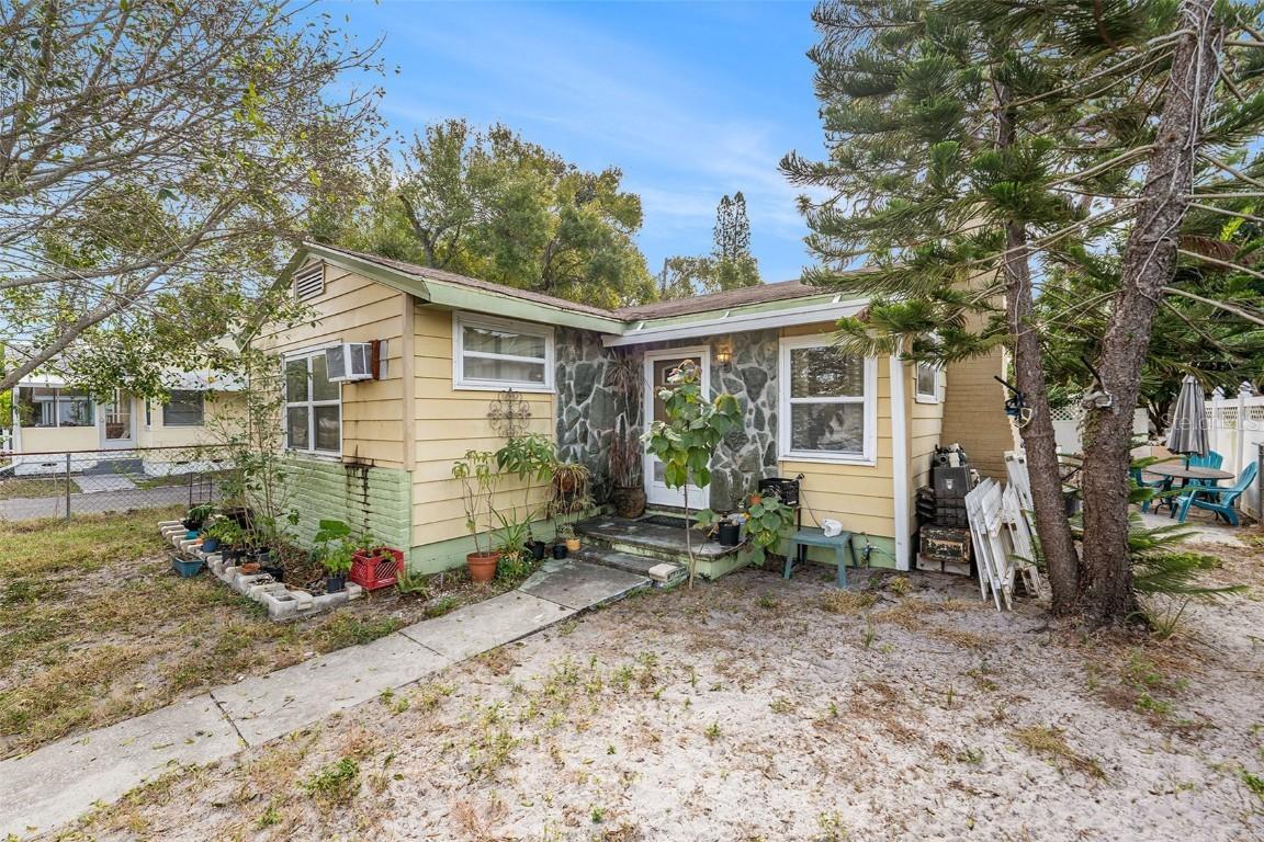 5224 29th Ave., Gulfport, FL 33707