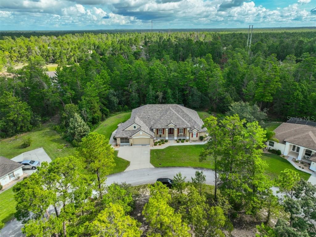 11 Grandifloras Ct., Homosassa, FL 34446