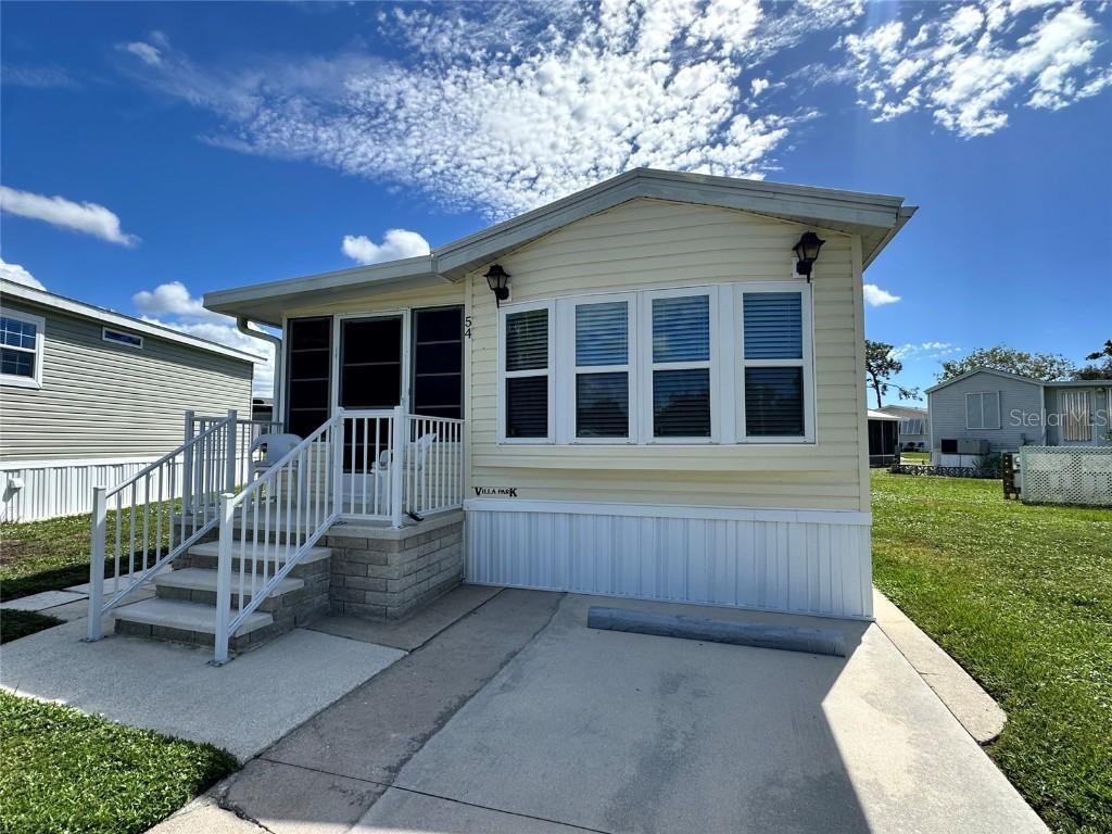 54 Crown Point Dr., Nokomis, FL 34275