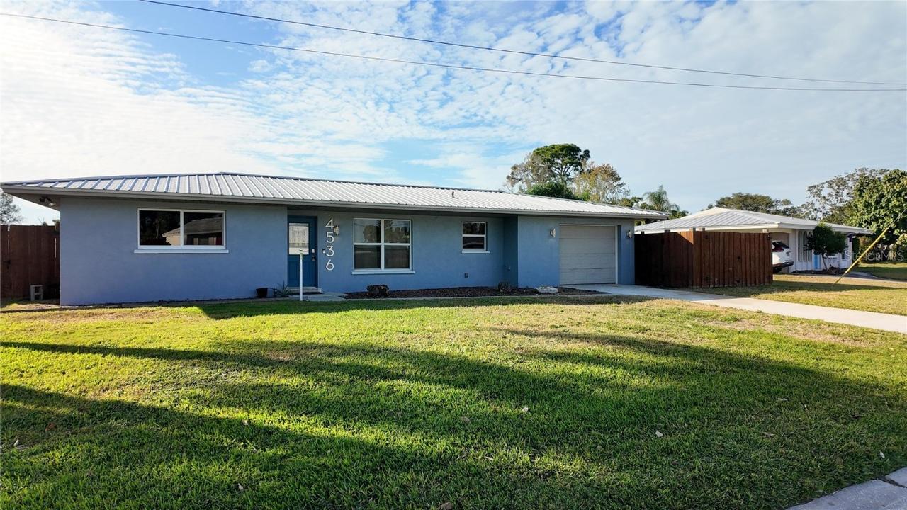 4536 Maceachen Blvd., Sarasota, FL 34233