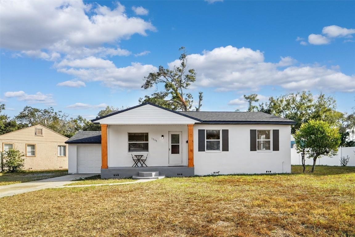 1215 Nicholson St., Clearwater, FL 33755