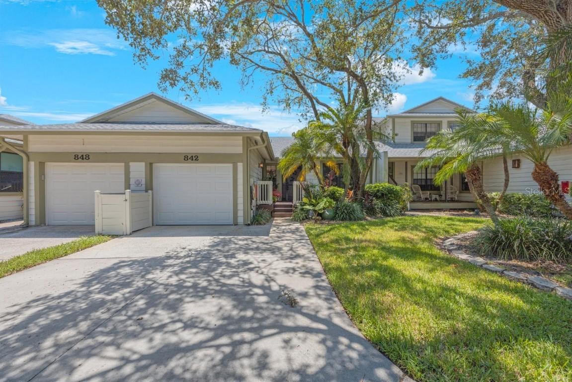 842 Amelia Ct., St Petersburg, FL 33702