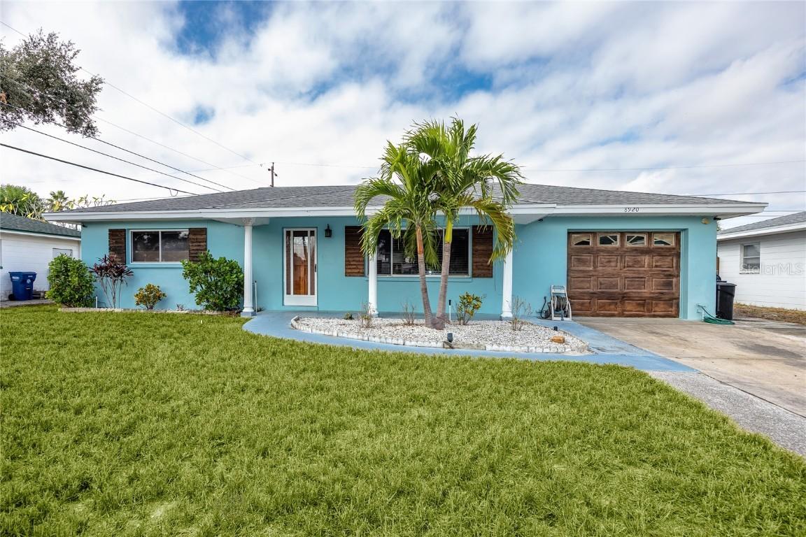 8920 109th Ln., Seminole, FL 33772