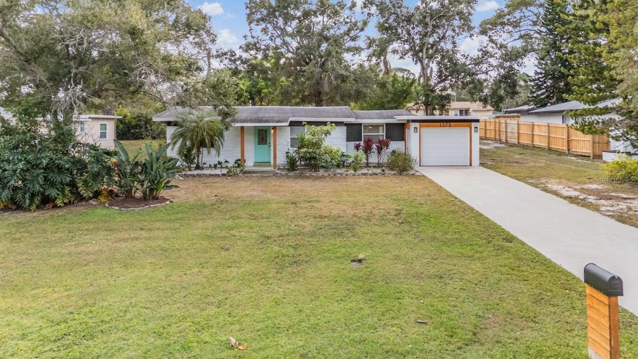 1373 Pinebrook Dr., Clearwater, FL 33755