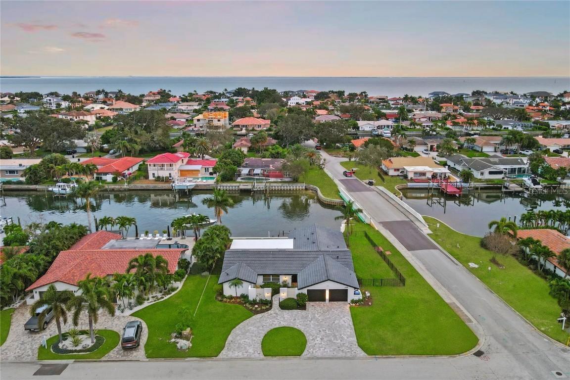 2000 Kansas Ave., St Petersburg, FL 33703