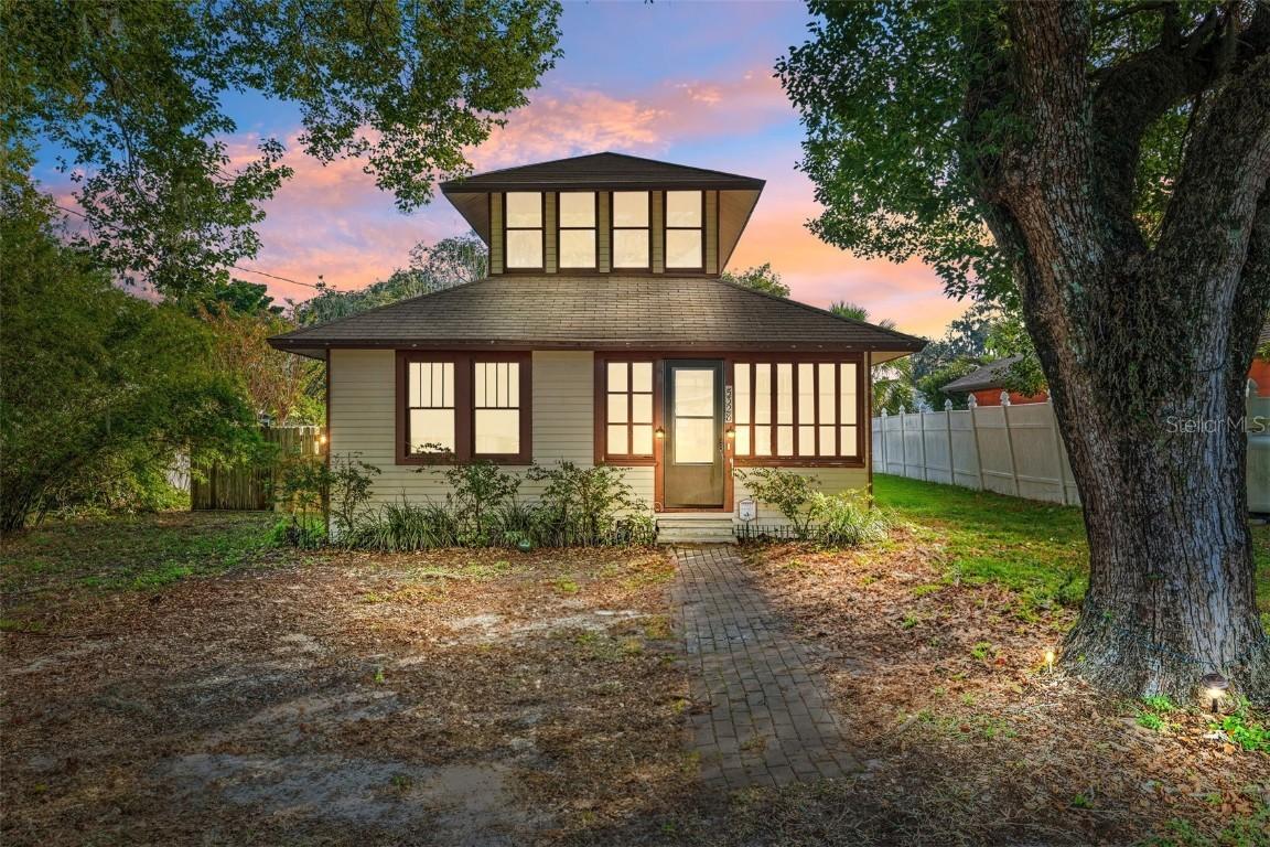 5328 17th St., Zephyrhills, FL 33542