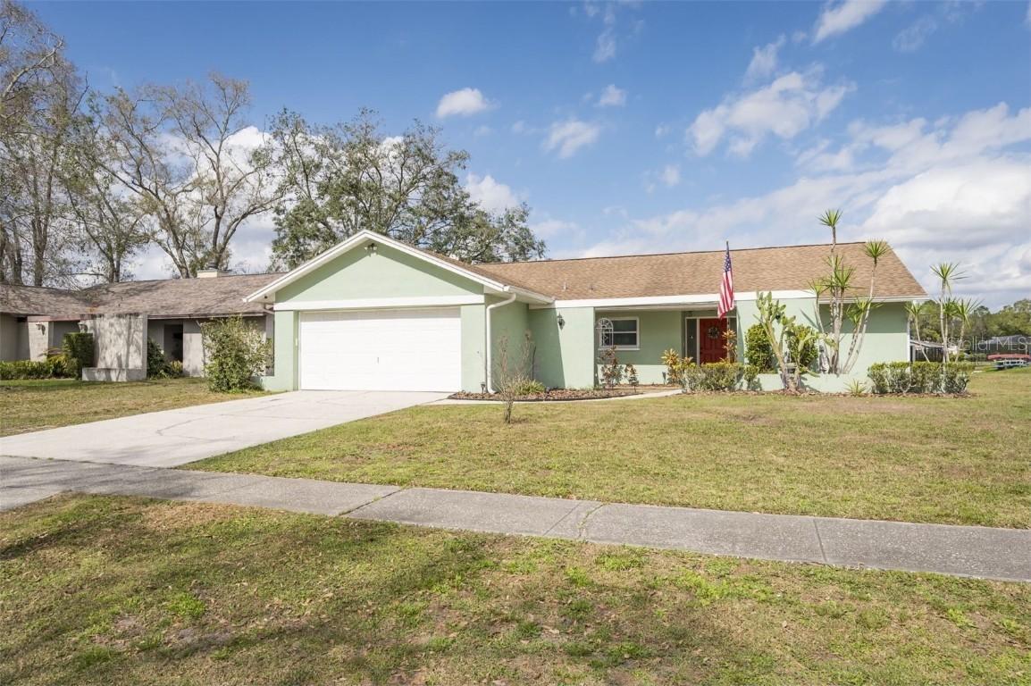 17512 Brandywine Dr., Lutz, FL 33549