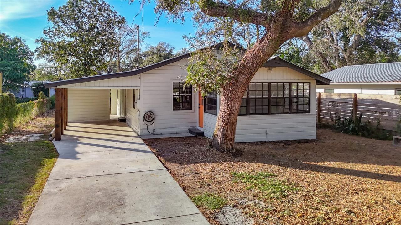 8906 N Orleans Ave., Tampa, FL 33604
