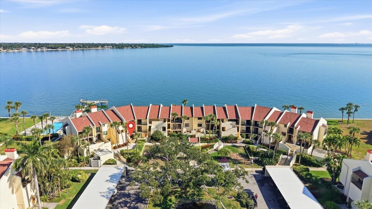 7520 Sunshine Skyway Ln. #T19, St Petersburg, FL 33711