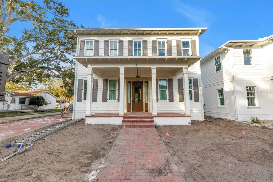 211 30th Ave., St Petersburg, FL 33704