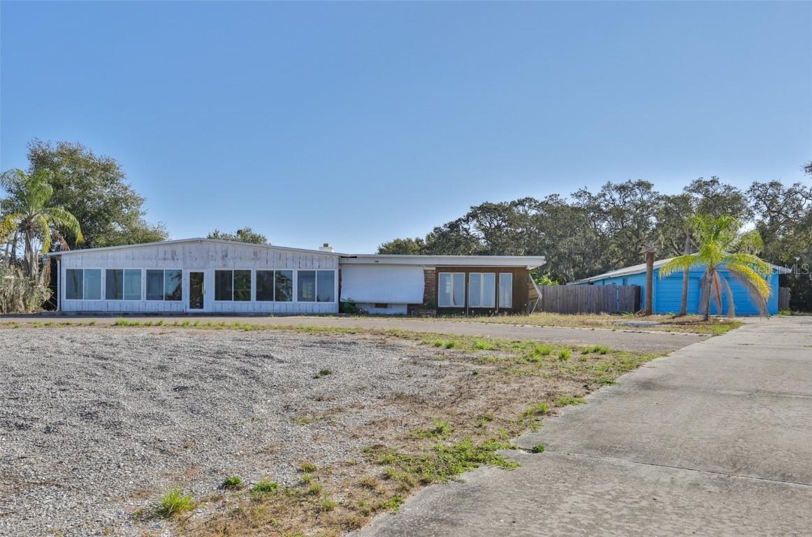 1706 Saffold Park Dr., Ruskin, FL 33570