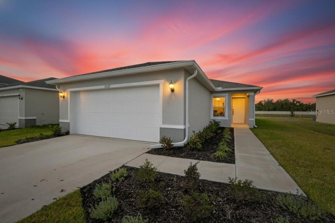 3327 Hopewell Ave, Palmetto, FL 34221