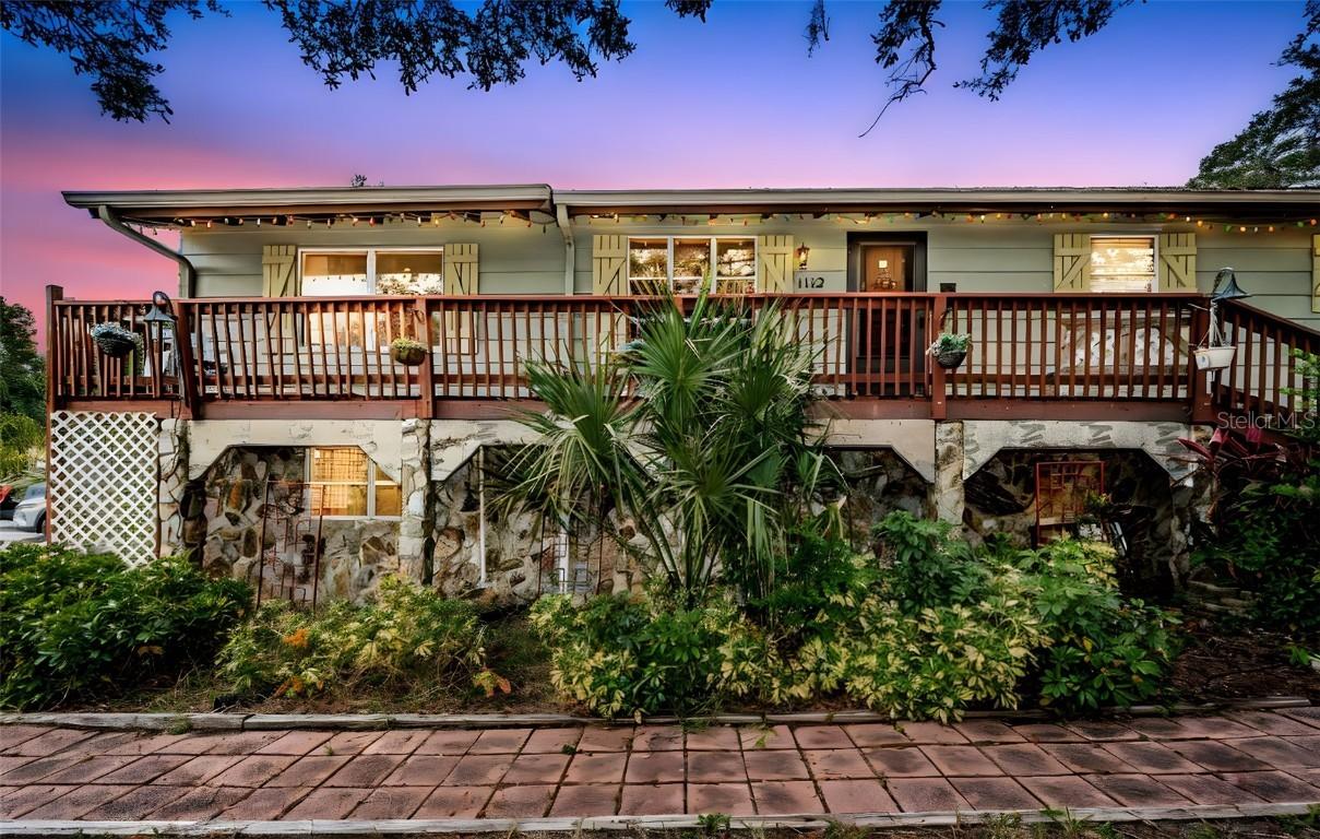 1112 N Florida Ave., Tarpon Springs, FL 34688