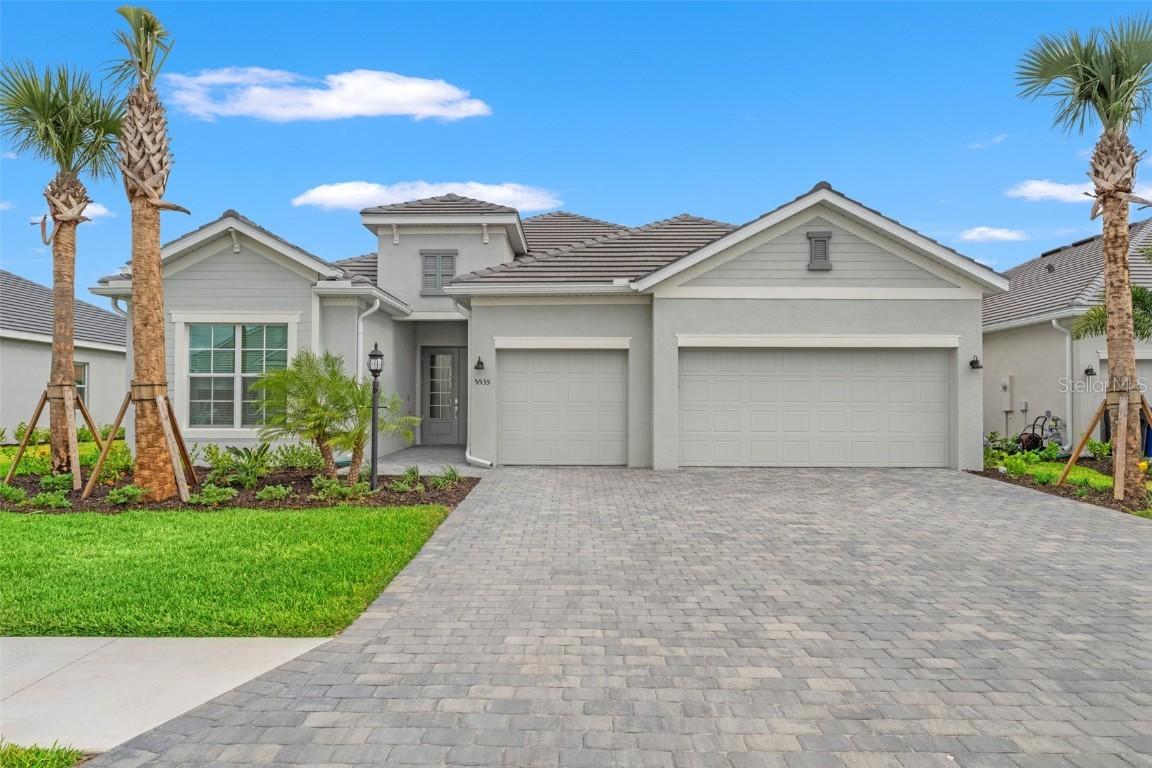 5535 Lightning Whelk Ln., Lakewood Ranch, FL 34202
