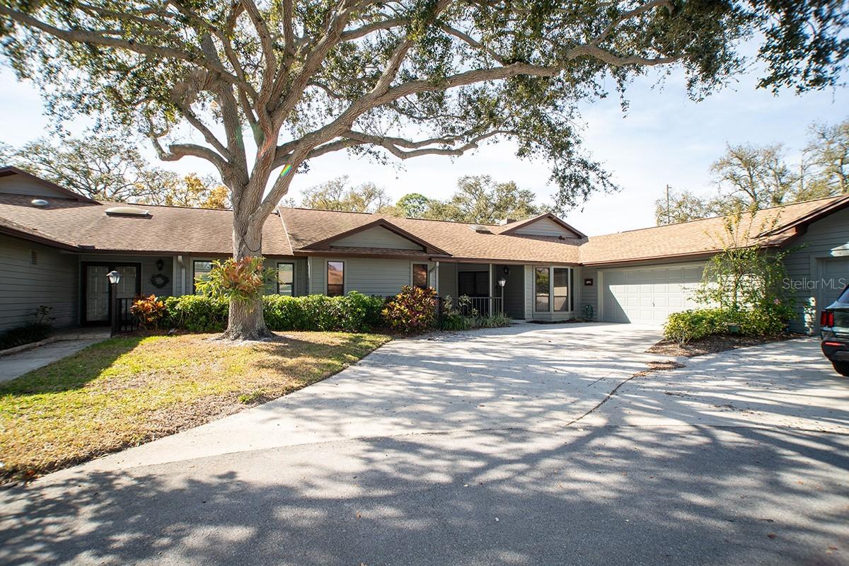 11711 Ridgeview Ln., Seminole, FL 33772