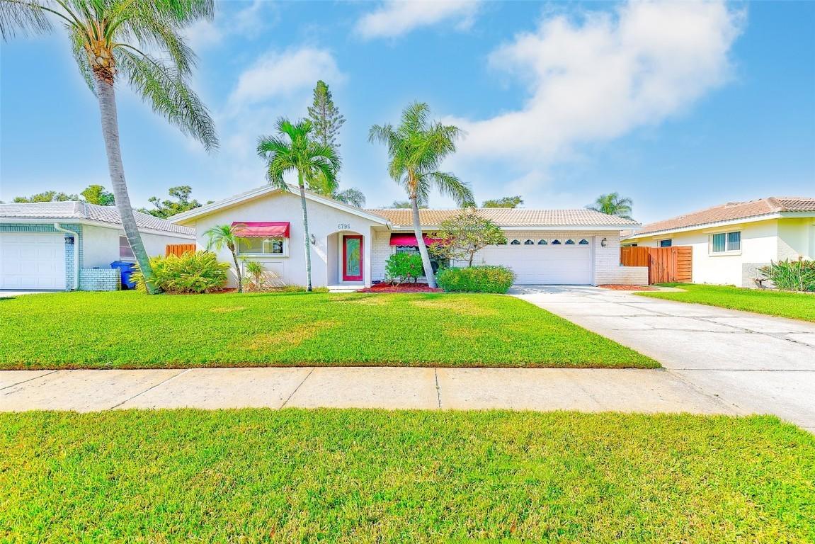 6796 122nd St., Seminole, FL 33772