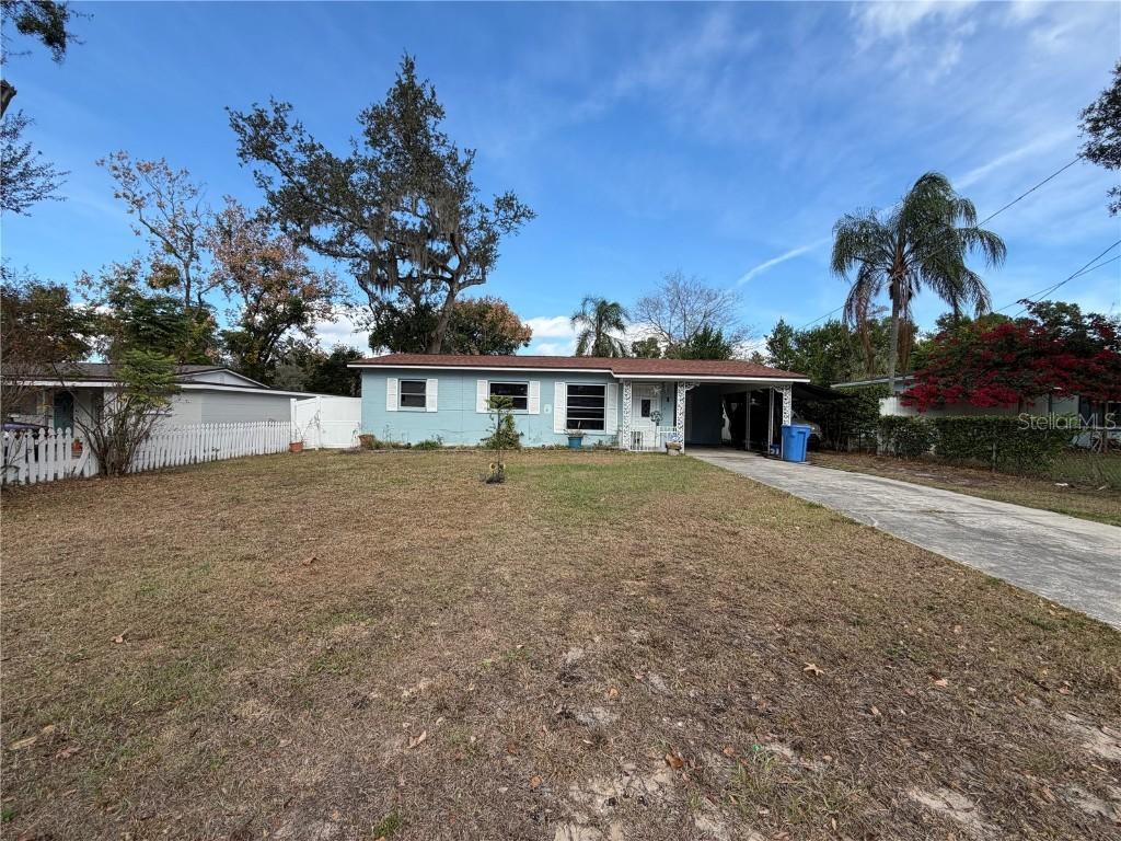 7016 Filbert Ln., Temple Terrace, FL 33637