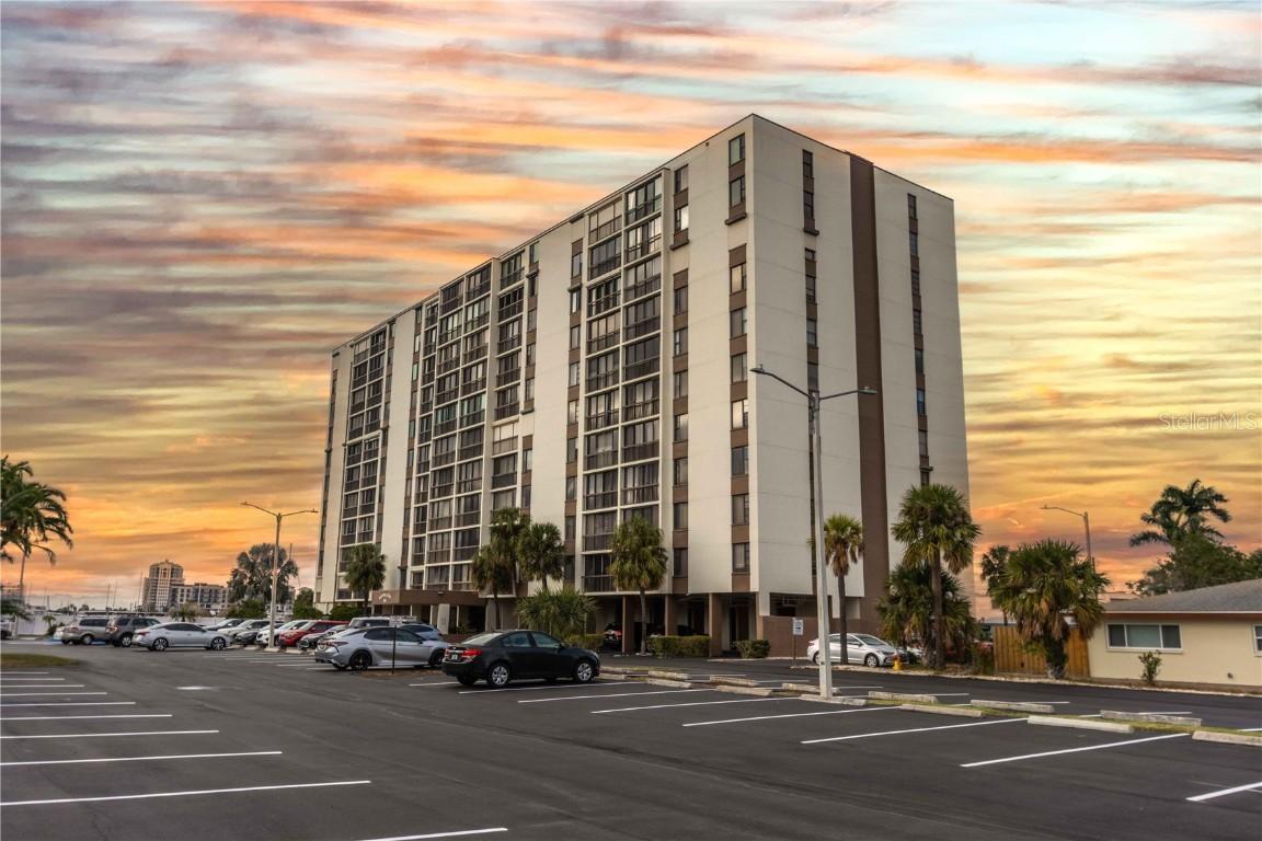 255 Dolphin Point #803, Clearwater Beach, FL 33767