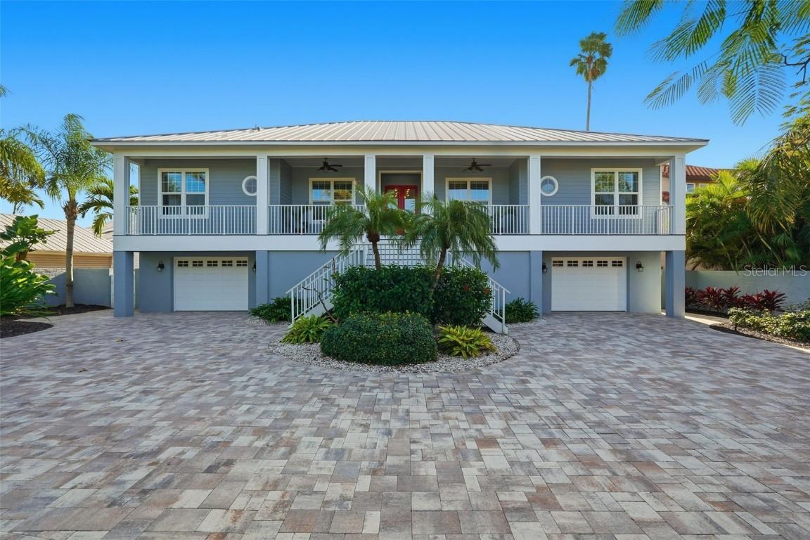 401 Harbor Dr., Belleair Beach, FL 33786