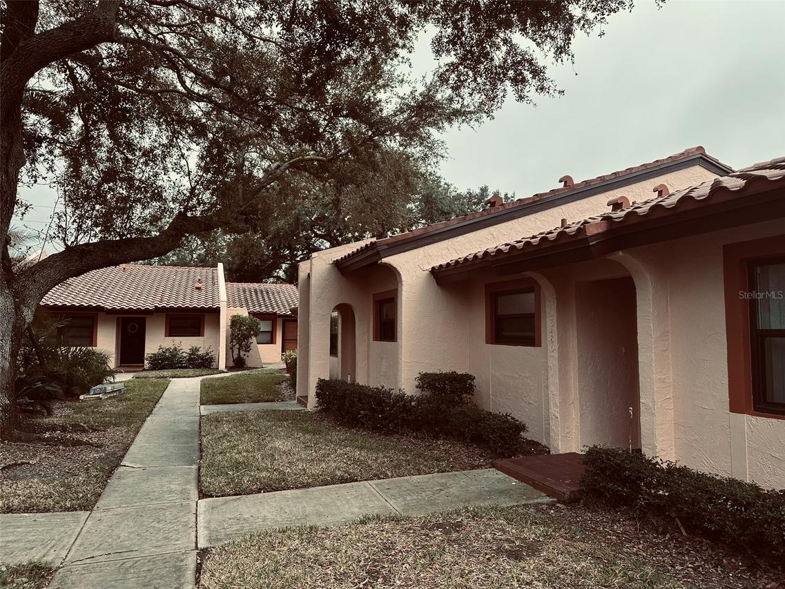 9783 86th Ave., Seminole, FL 33777