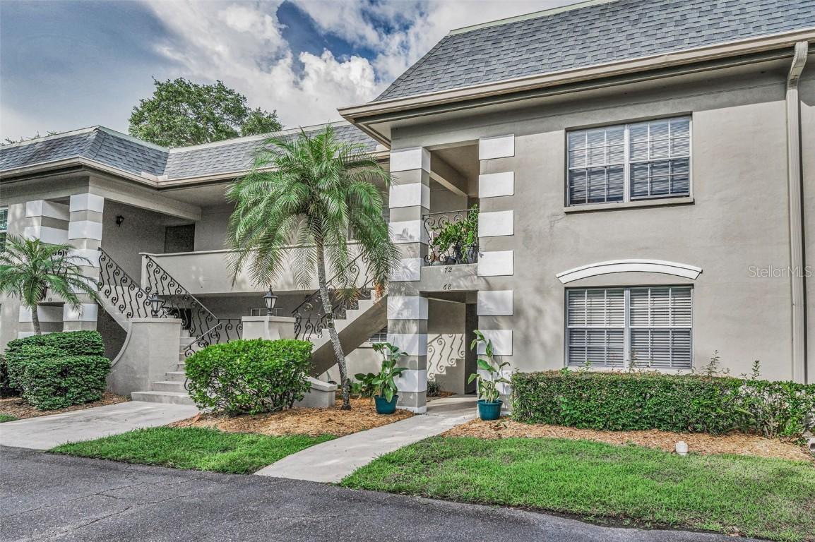 68 Country Club Dr. #N/A, Largo, FL 33771