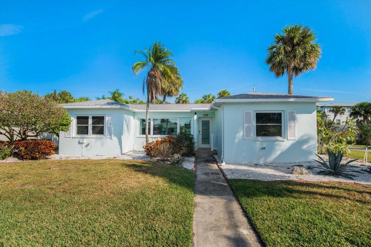 737 Bruce Ave., Clearwater, FL 33767