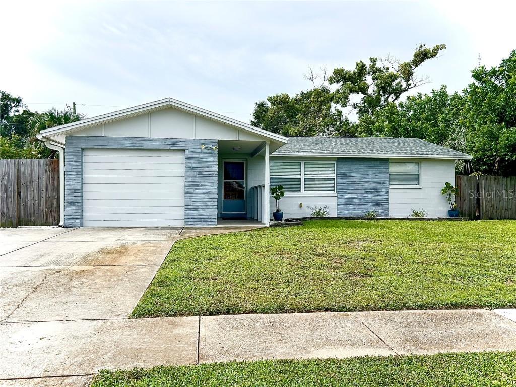 8656 Magnolia Dr., Seminole, FL 33777