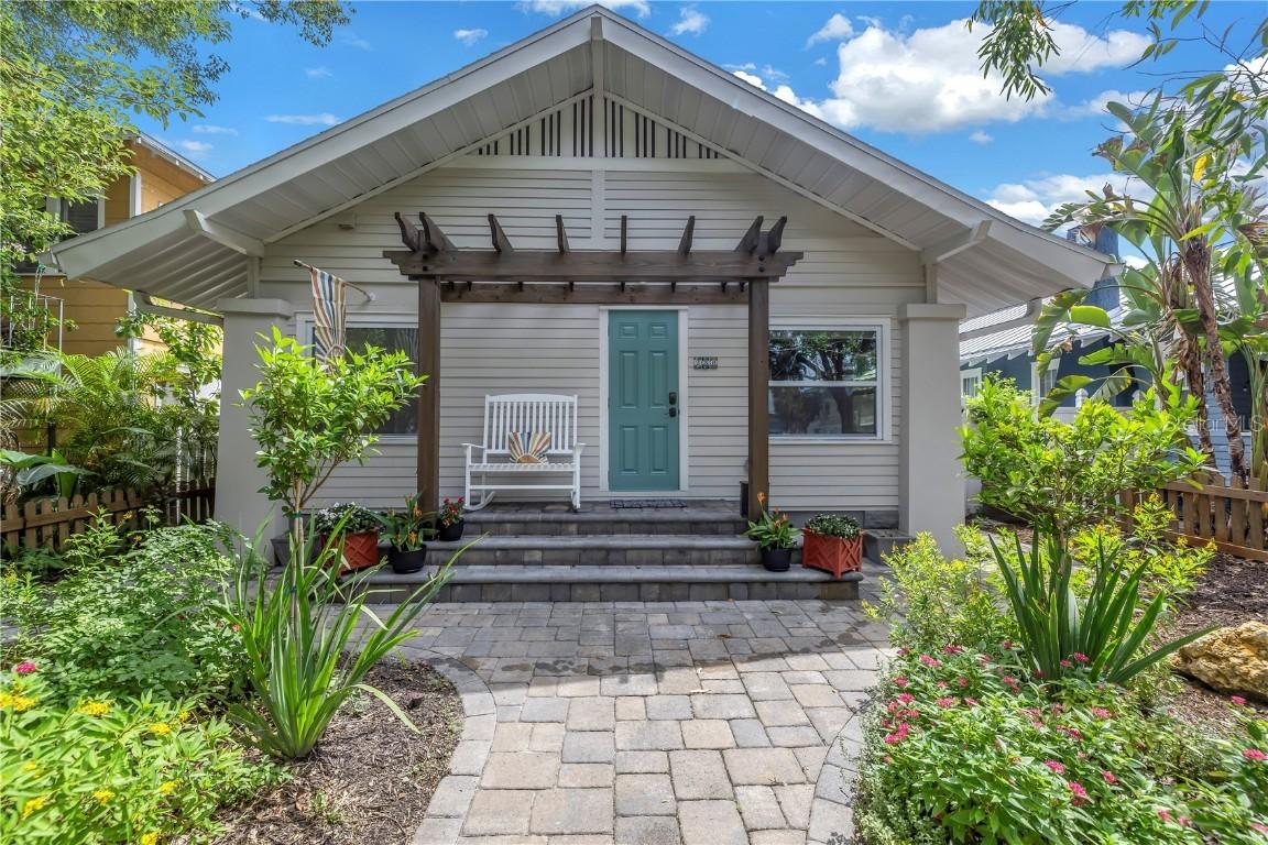 236 9th Ave., St Petersburg, FL 33701